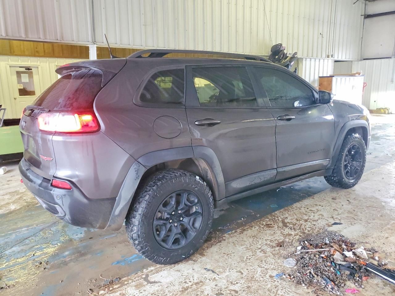 2021 Jeep Cherokee Trailhawk
