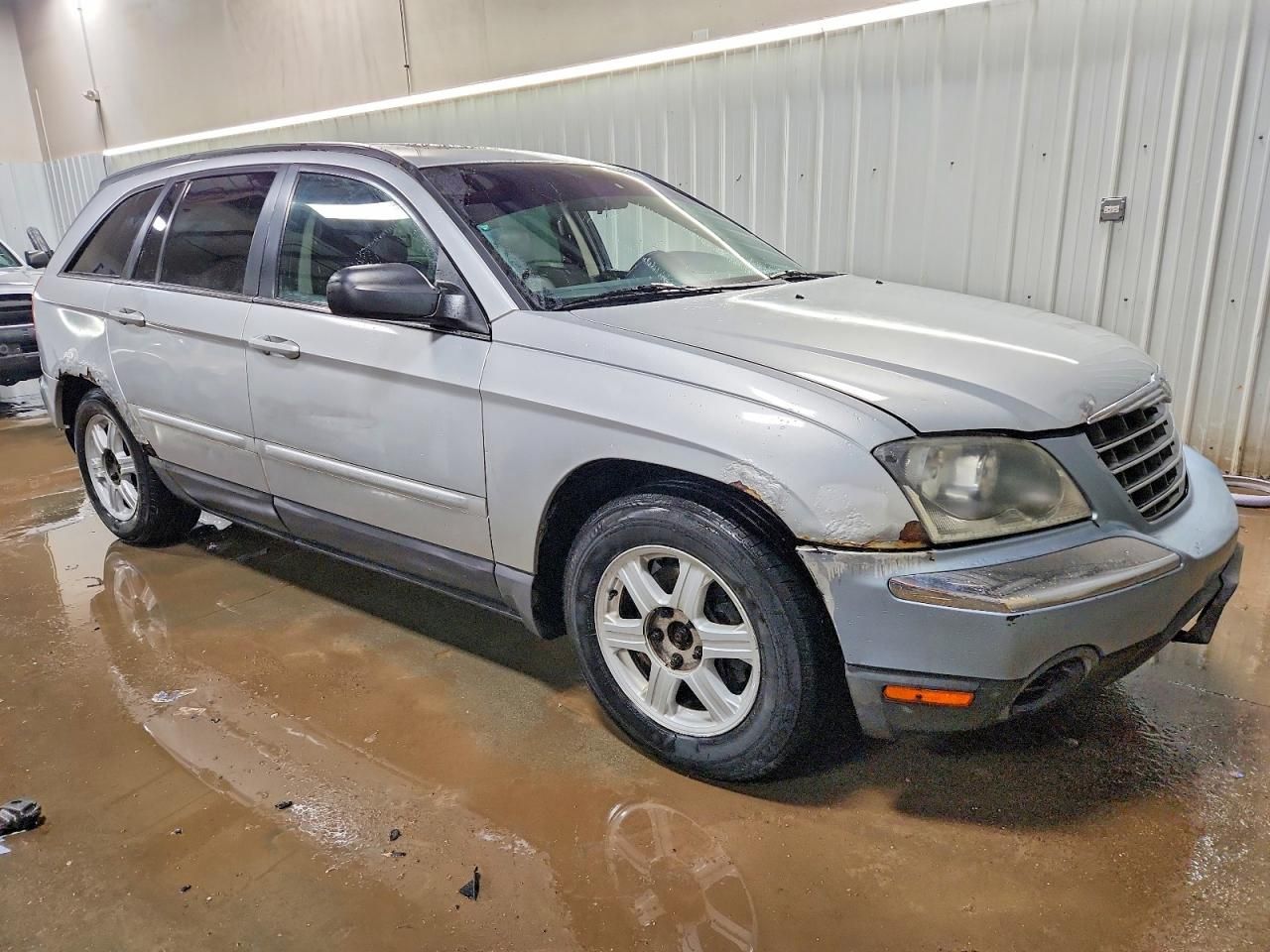 2005 Chrysler Pacifica Touring