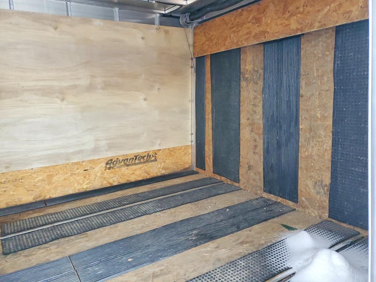 2013 Missiontrailers Snowmobile Trailer 8