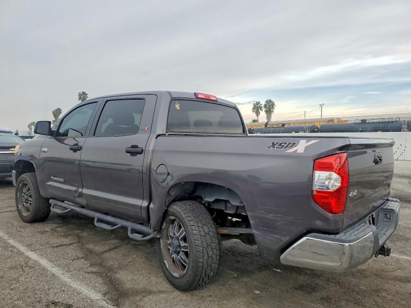 2016 Toyota Tundra Crewmax SR5