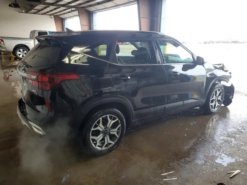 2021 KIA Seltos ex