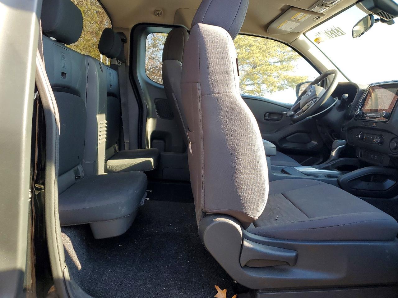 2024 Nissan Frontier S