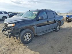 Camiones salvage sin ofertas aún a la venta en subasta: 2005 Chevrolet Avalanche C1500