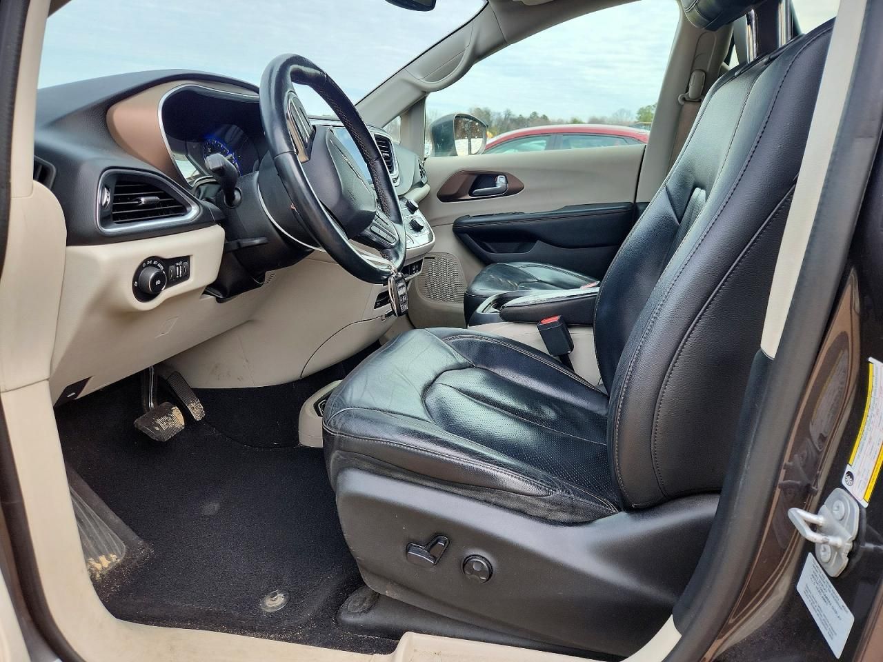 2017 Chrysler Pacifica Touring l Plus