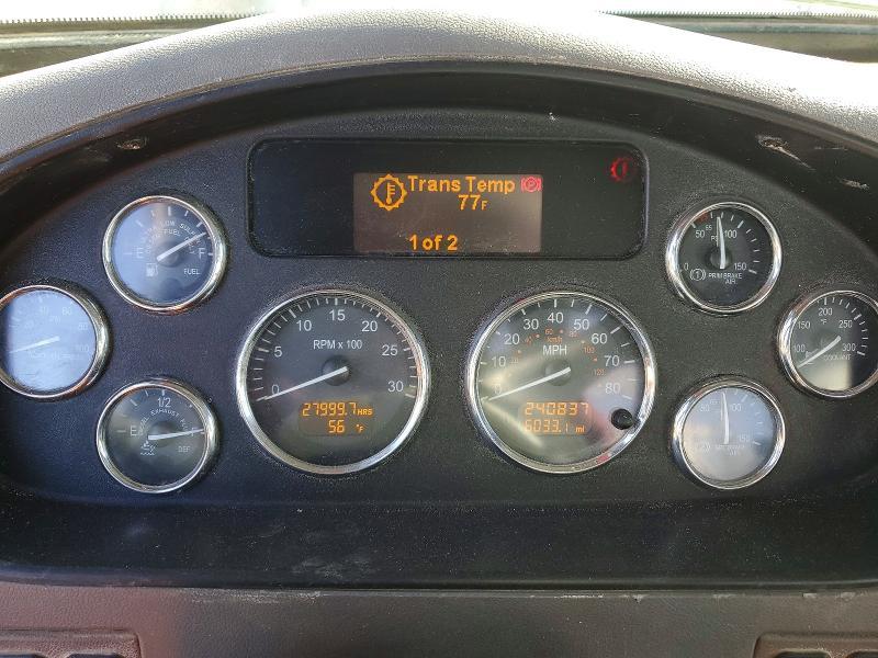 2015 Peterbilt 348 Fuel Truck