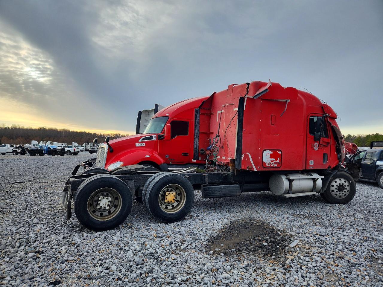 2006 Freightliner Columbia 120 Semi Truck