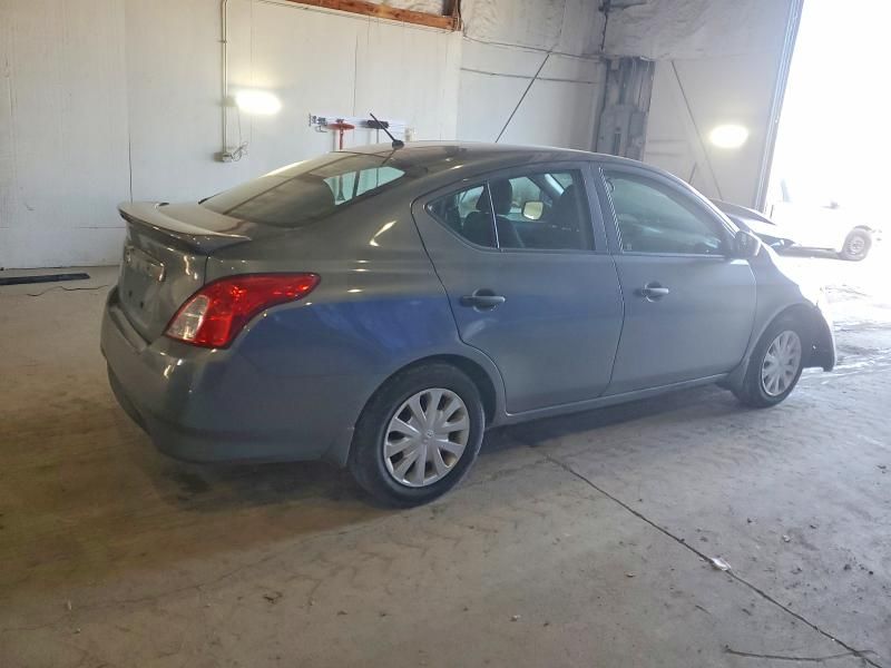 2018 Nissan Versa s