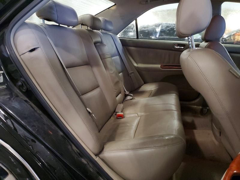 2005 Toyota Camry le