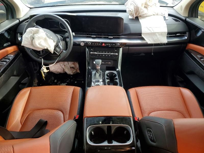 2023 KIA Carnival sx