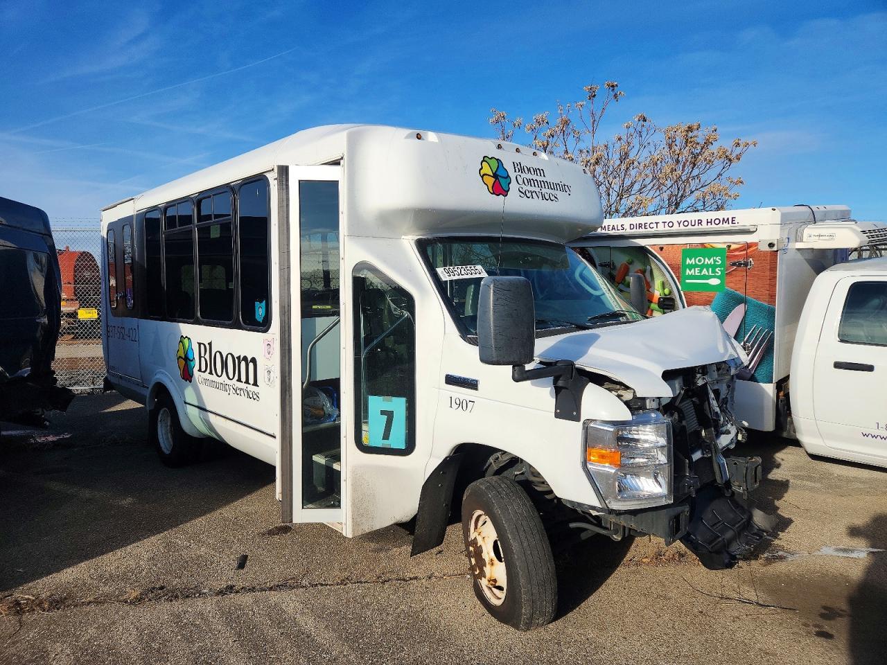 2019 Ford Econoline E450 Super Duty Cutaway Van