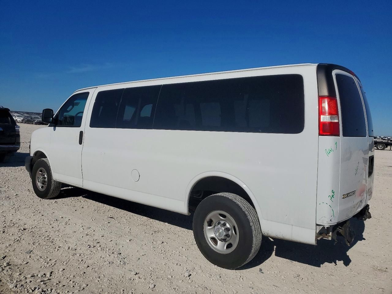 2022 Chevrolet Express G3500 LS