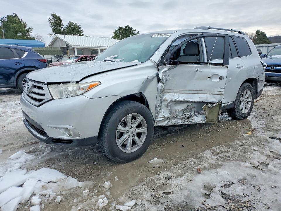 2013 Toyota Highlander Base