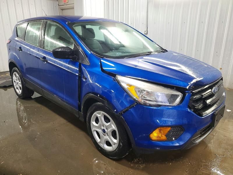 2017 Ford Escape s