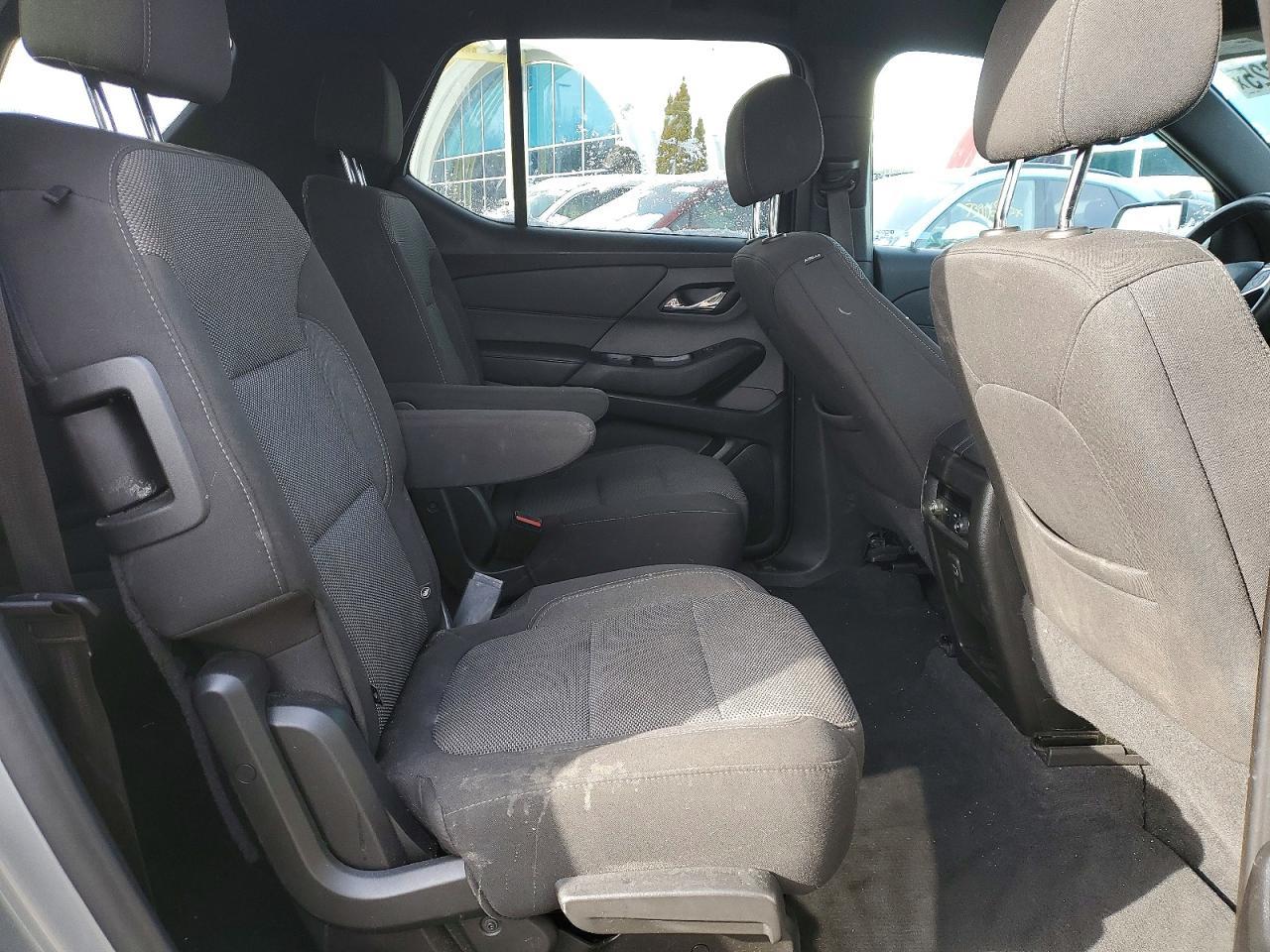 2023 Chevrolet Traverse lt