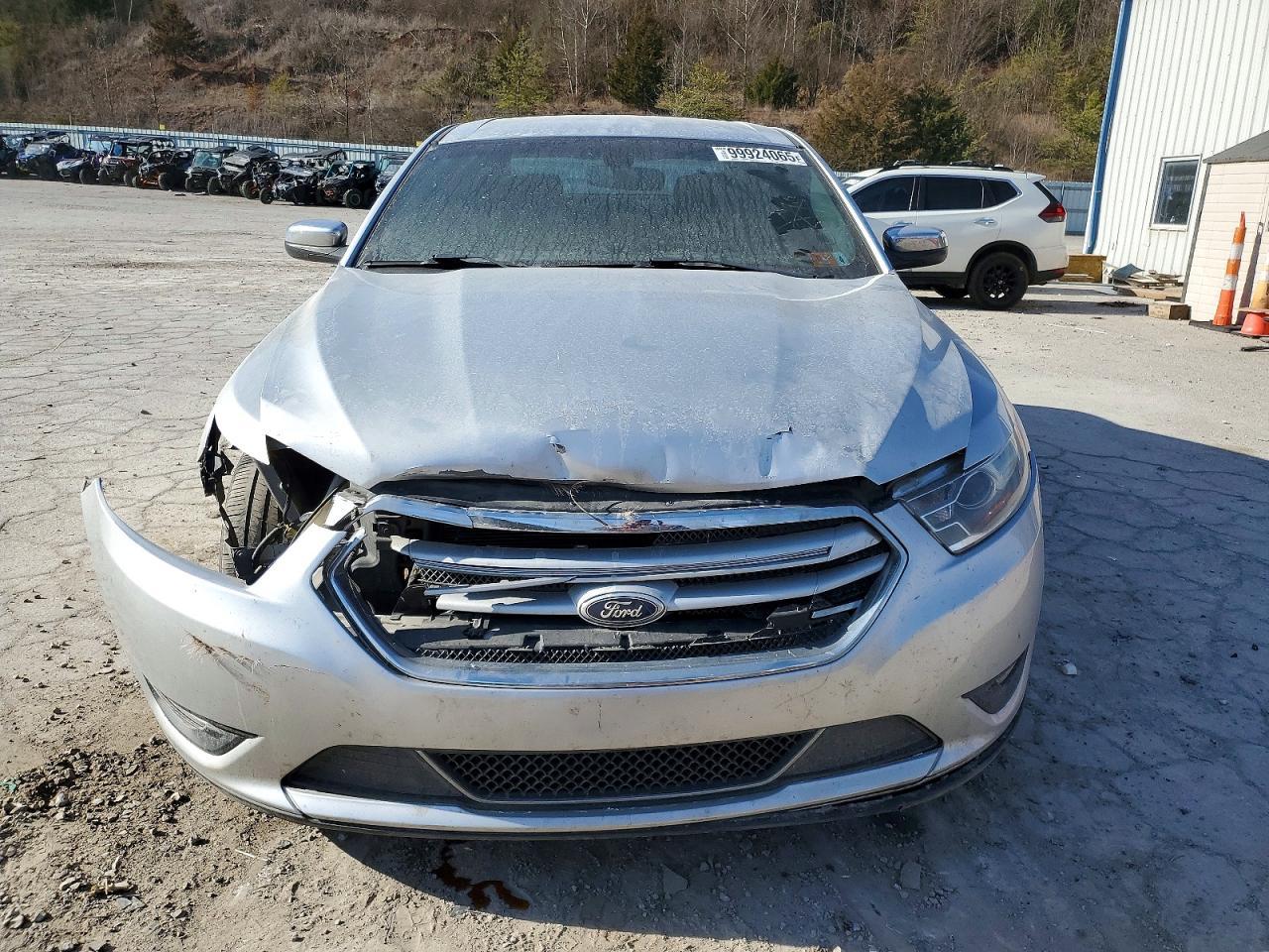 2014 Ford Taurus Limited
