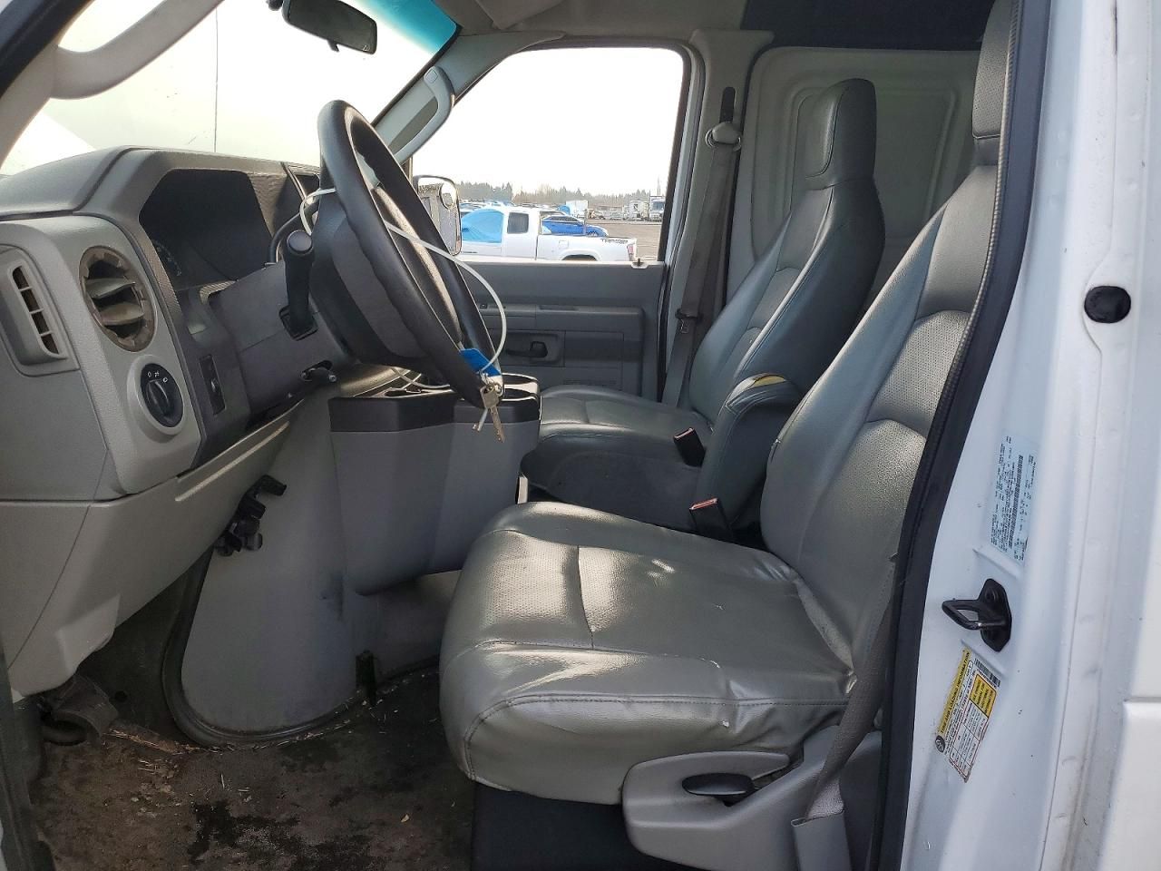 2009 Ford Econoline E250 van
