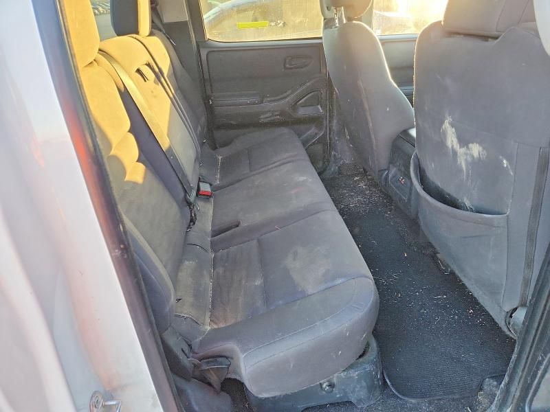 2022 Nissan Frontier s