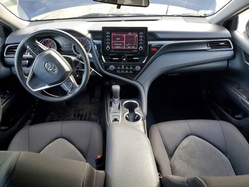 2021 Toyota Camry le