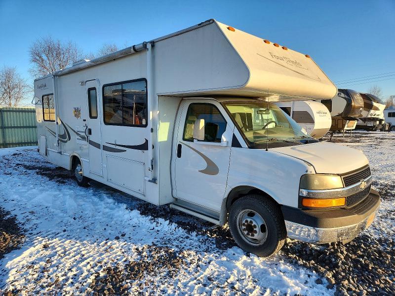2004 Chevrolet 2004 Four Winds 5000 Recreational Vehicle