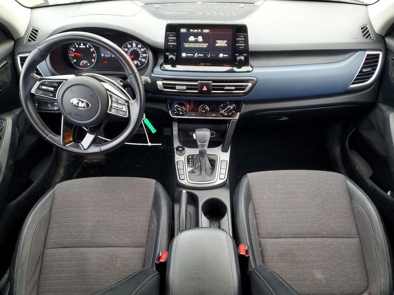 2021 KIA Seltos s