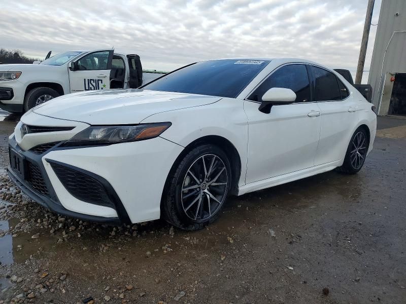 2021 Toyota Camry se