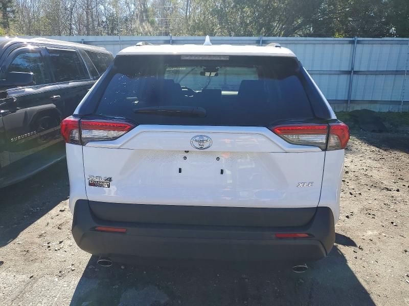 2025 Toyota Rav4 xle