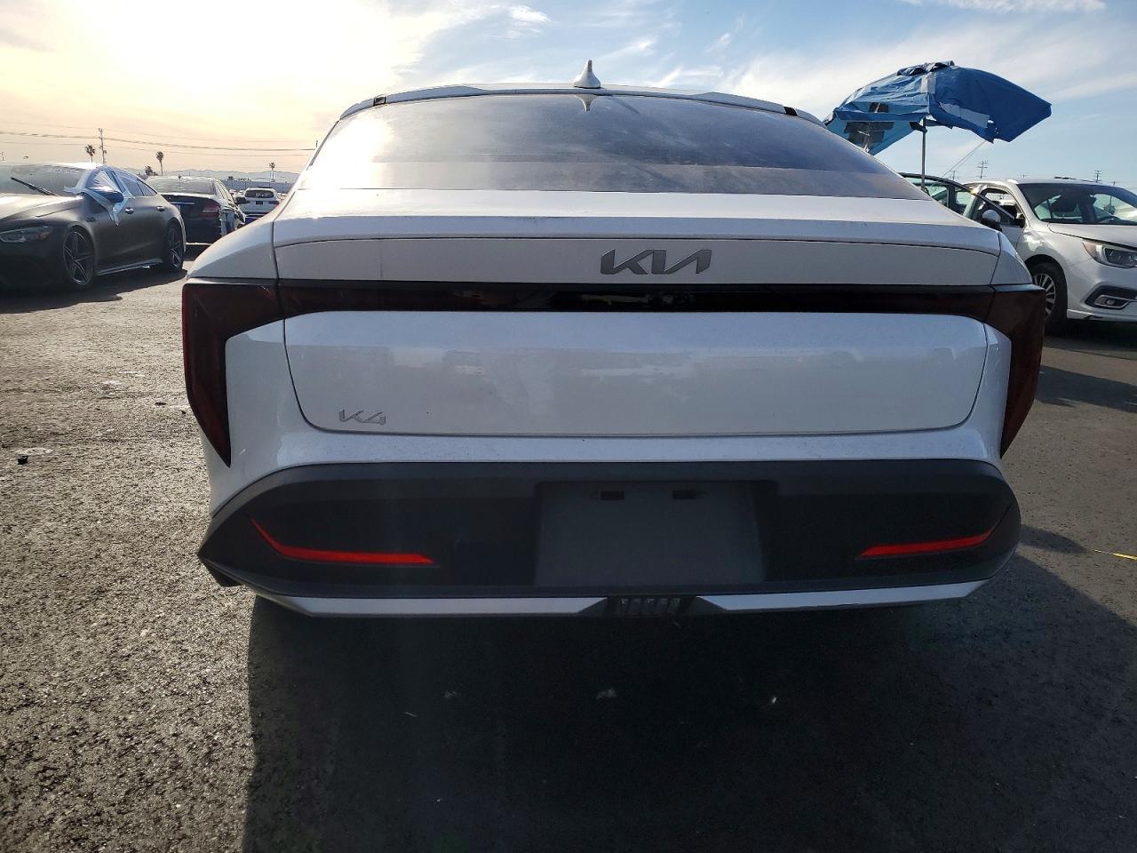 2025 KIA K4