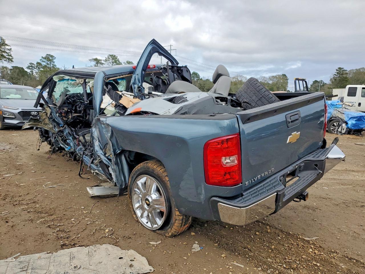 2011 Chevrolet Silverado C1500 LS