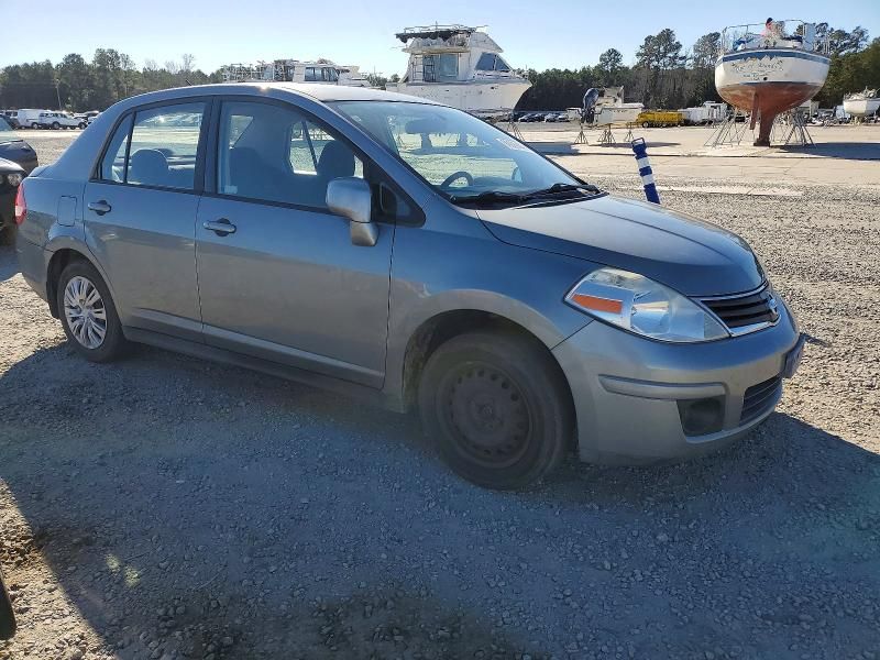 2010 Nissan Versa s