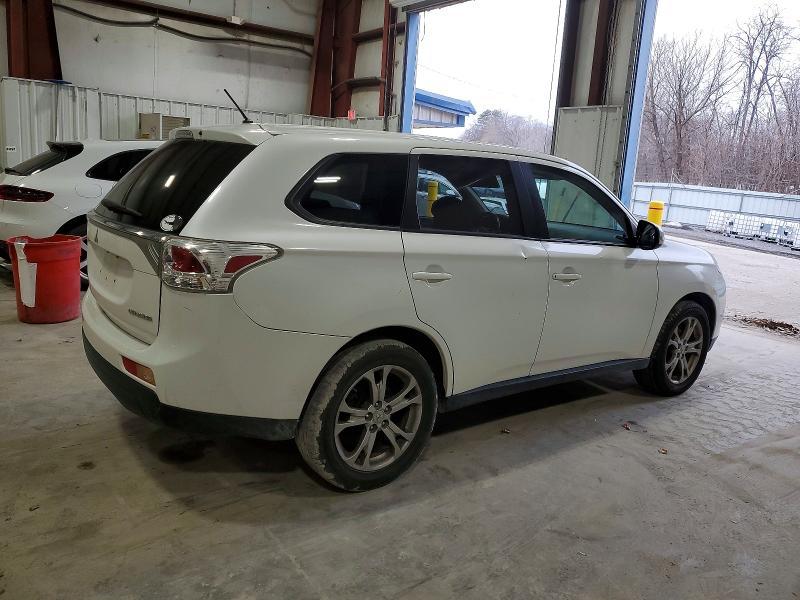 2014 Mitsubishi Outlander se