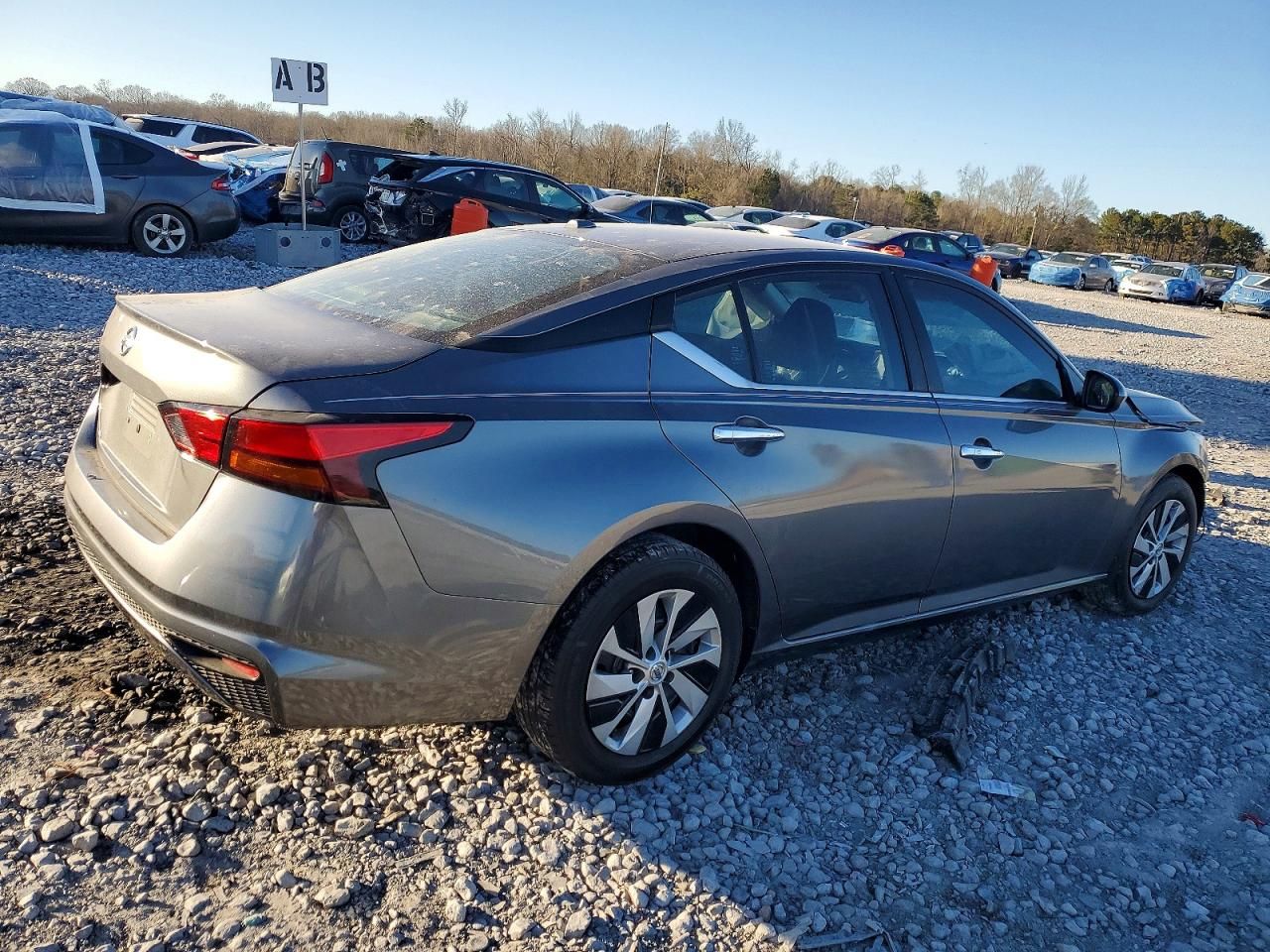 2019 Nissan Altima s