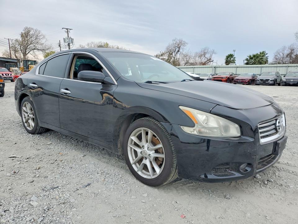 2014 Nissan Maxima s