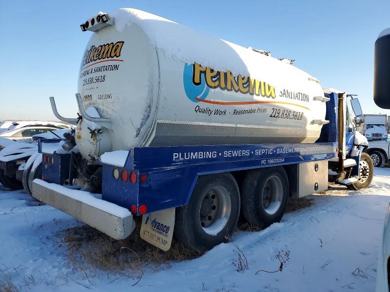 2002 International 4600 Septic Truck