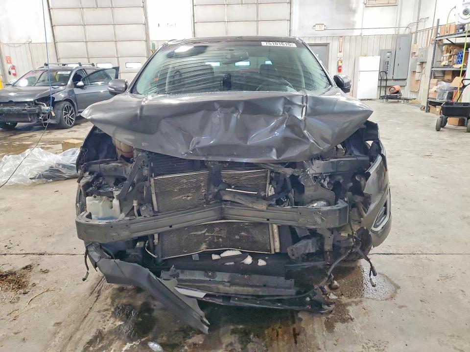 2018 Ford Edge Titanium