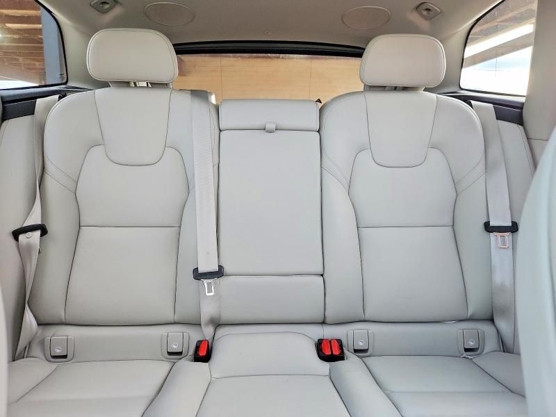 2023 Volvo Xc60 Plus