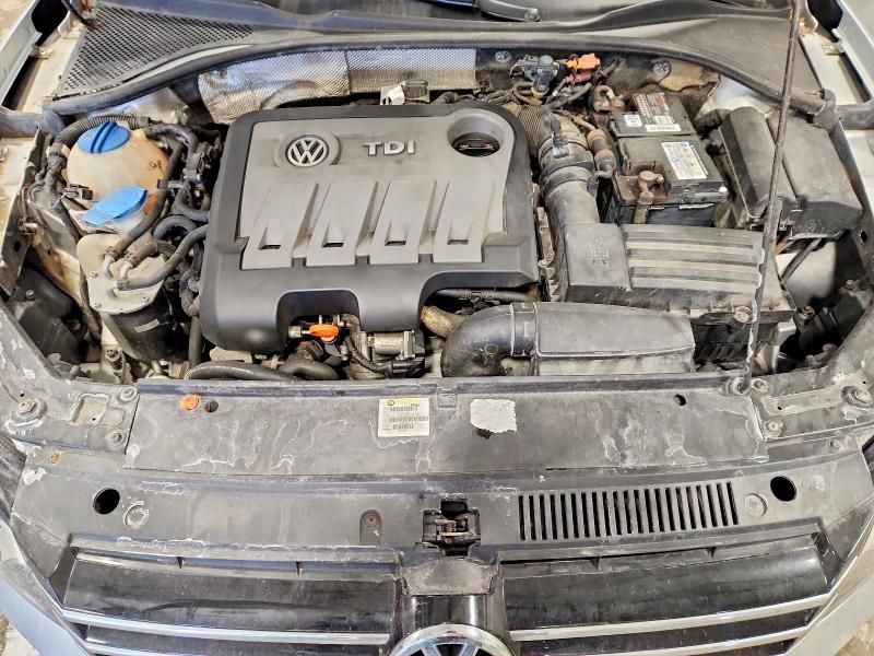 2013 Volkswagen Passat sel