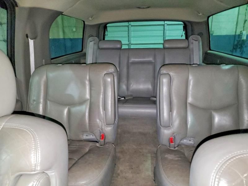 2004 Chevrolet Suburban K1500