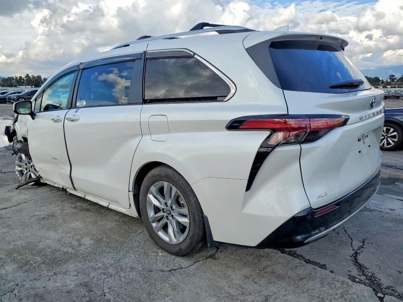 2024 Toyota Sienna Limited