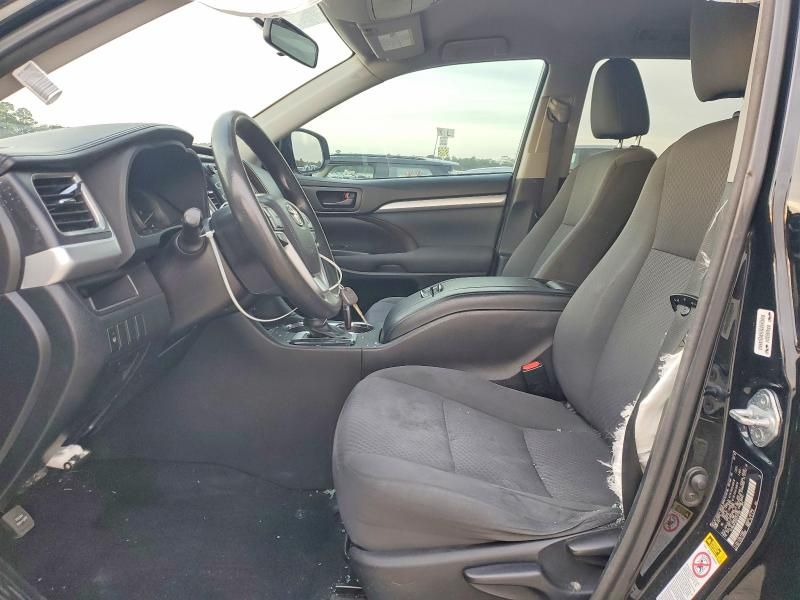 2016 Toyota Highlander le