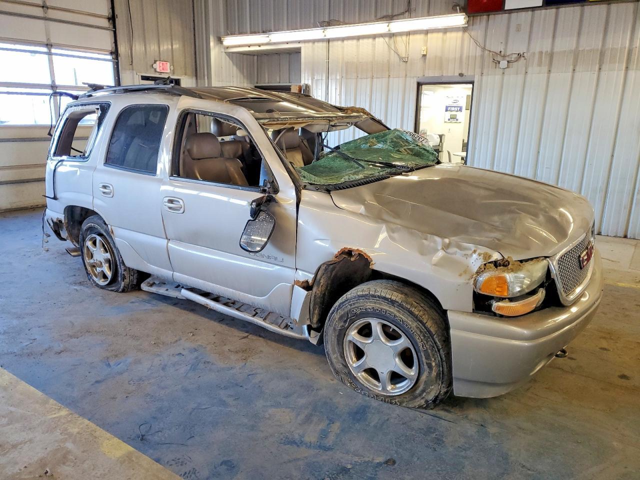 2004 GMC Yukon Denali