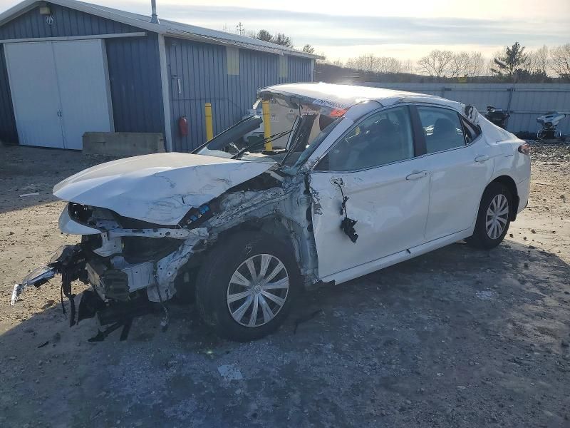 2021 Toyota Camry le