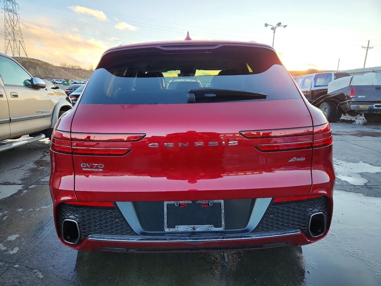 2023 Genesis Gv70 Base