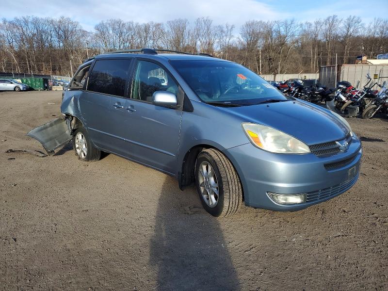 2004 Toyota Sienna xle