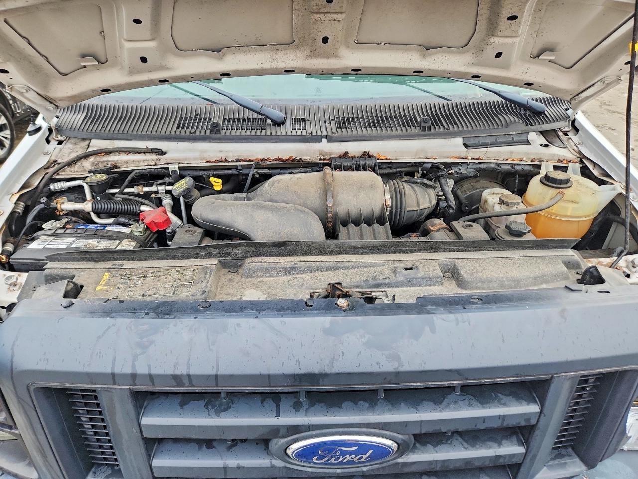 2013 Ford Econoline E350 Super Duty Wagon