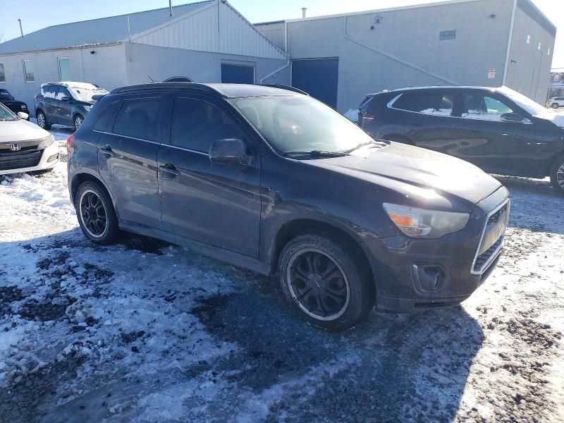 2013 Mitsubishi Outlander Sport se
