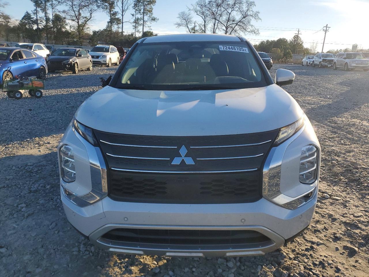 2022 Mitsubishi Outlander se