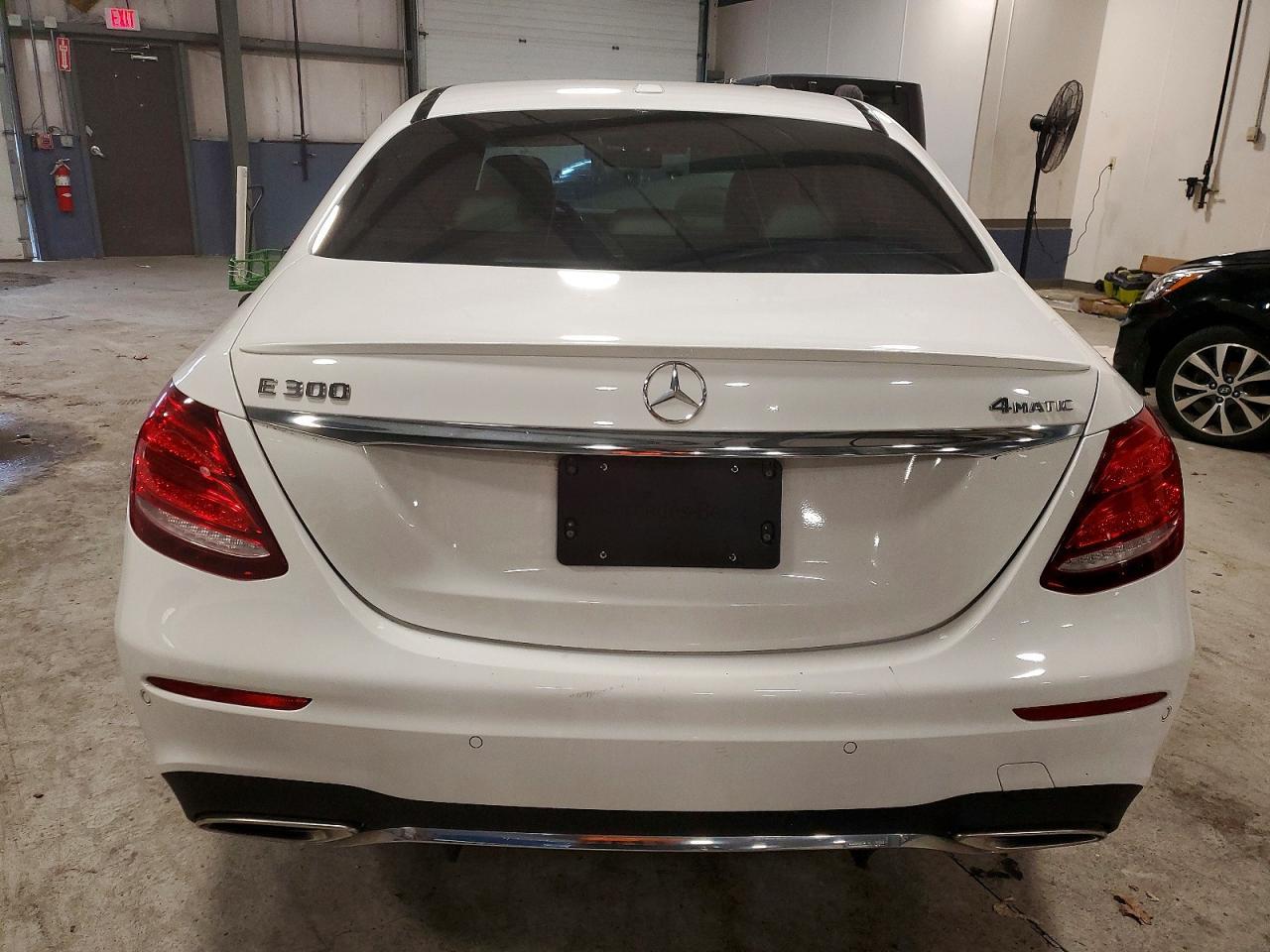 2017 Mercedes-Benz E 300 4matic