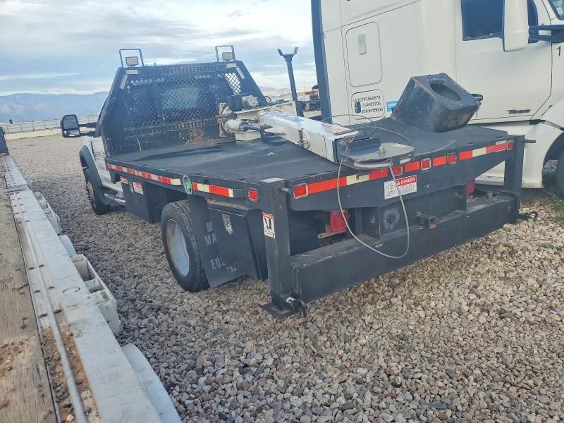 2019 Ford F550 Super Duty Flatbed Truck