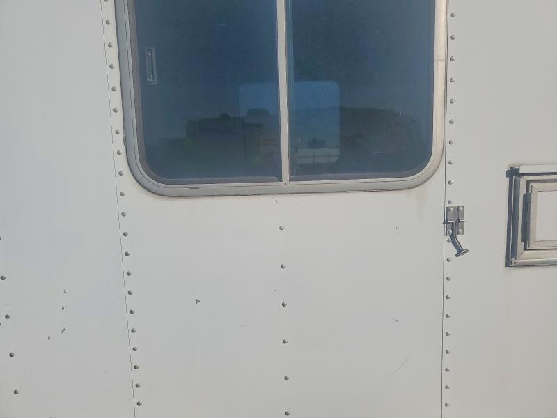 2000 Pelsue Fiber Optic Splicing Trailer