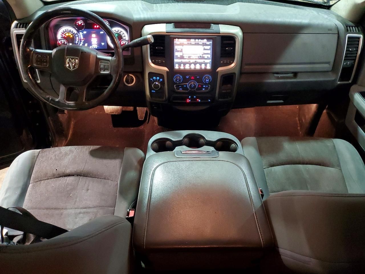 2013 Dodge Ram 1500 slt